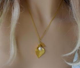 Calla Lily Necklace-Tiny Necklace-Calla Lily Bridesmaids Necklace.(3 Necklaces).